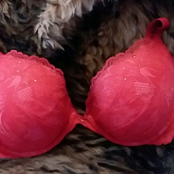 Victoria Secret Red plunge underwire bra - Picture 5 of 5